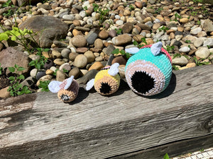 Dos the Pencil Bee Crochet Pattern