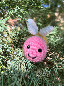 Dos the Pencil Bee Crochet Pattern
