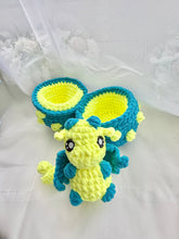 Load image into Gallery viewer, Kaire the Hatching Dragons

