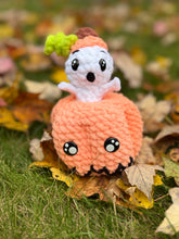 Load image into Gallery viewer, Spookly The Pumpkin Pop Crocheted Fidget
