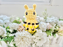 Load image into Gallery viewer, Buzz the Beaded Bee Fidget
