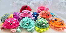 Load image into Gallery viewer, Carlton the Beaded Crab Fidget
