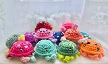 Load image into Gallery viewer, Carlton the Beaded Crab Fidget
